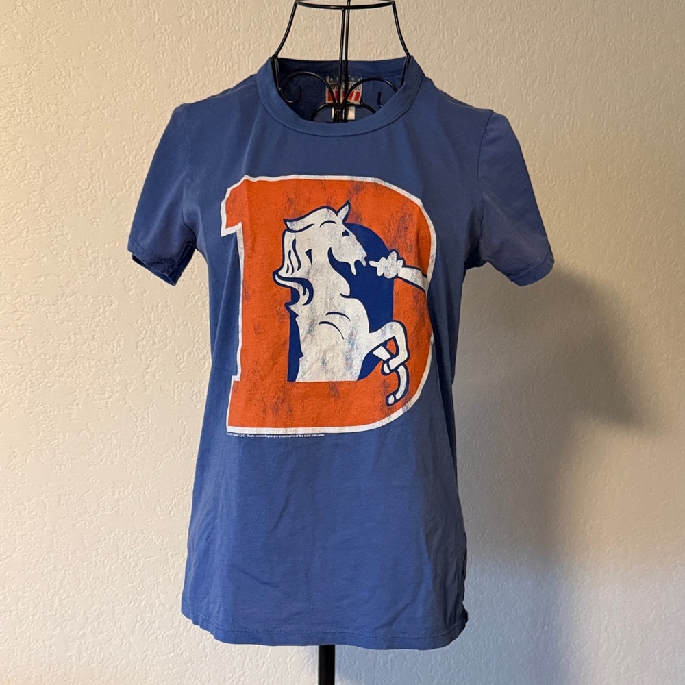 Denver Broncos Vintage-Inspired Tee